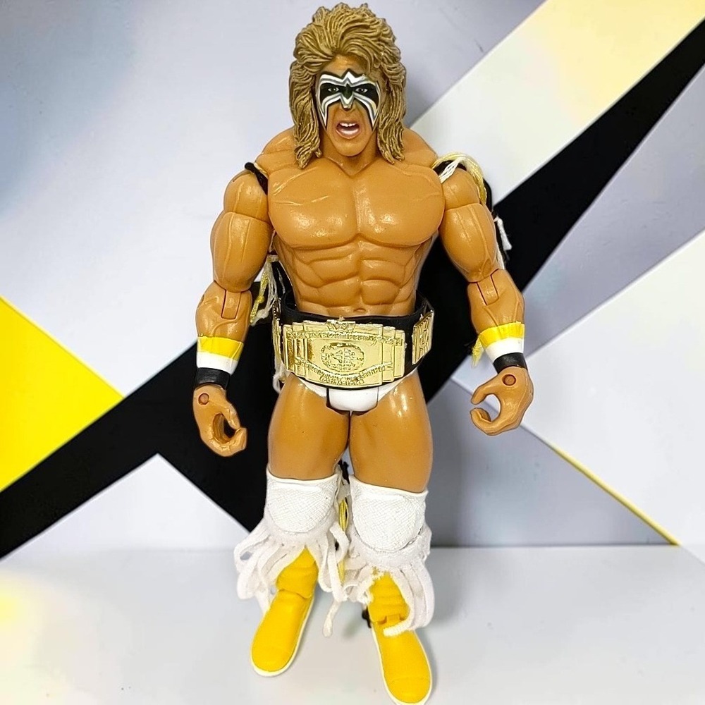 VTG WWE Jakks Ultimate Warrior Action Figure Classic Superstars Series W/ Belt